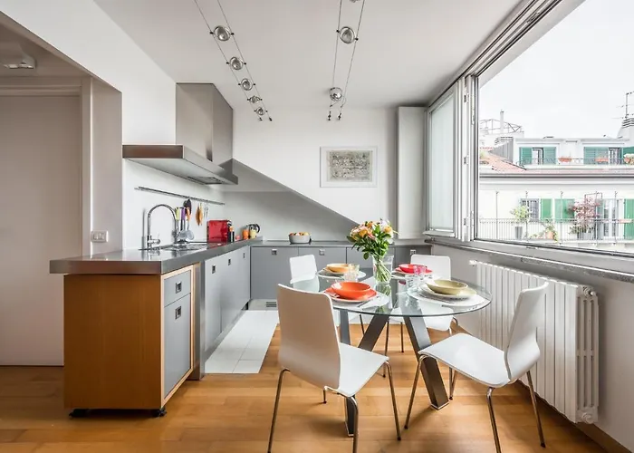 Orange Attic - Navigli Area
